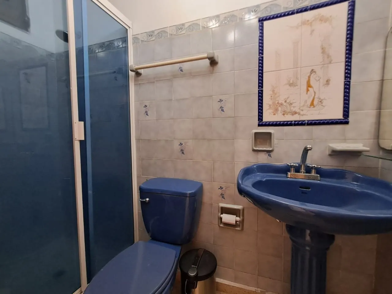 PH Palmar Real, Ciudad de Panamá — Segundo baño con ducha